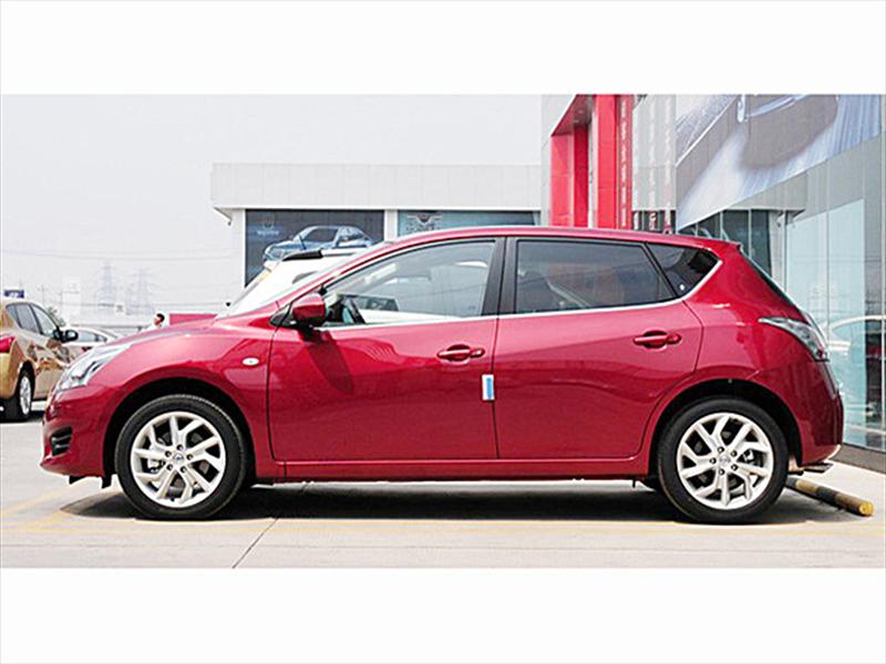 Nuevo Nissan Tiida 2012