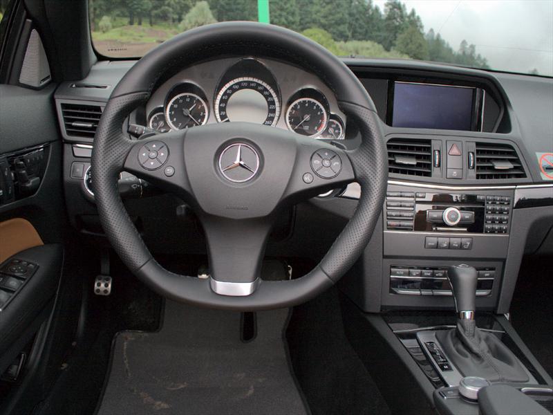 Mercedes-Benz E500 Convertible 2011