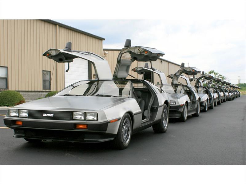 DeLorean DMC-12
