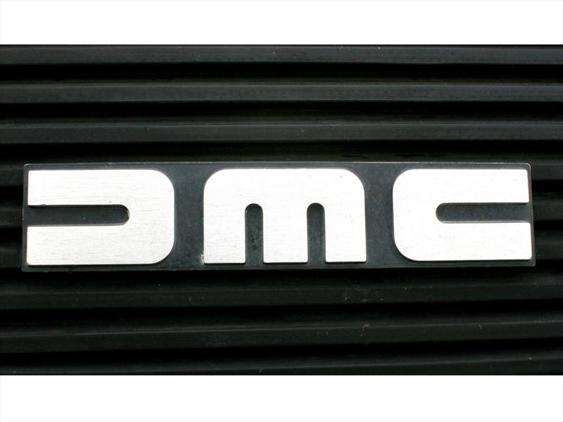 DeLorean DMC-12