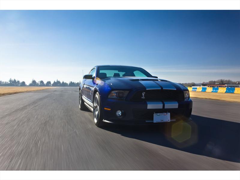 Ford Mustang Shelby GT500 2011