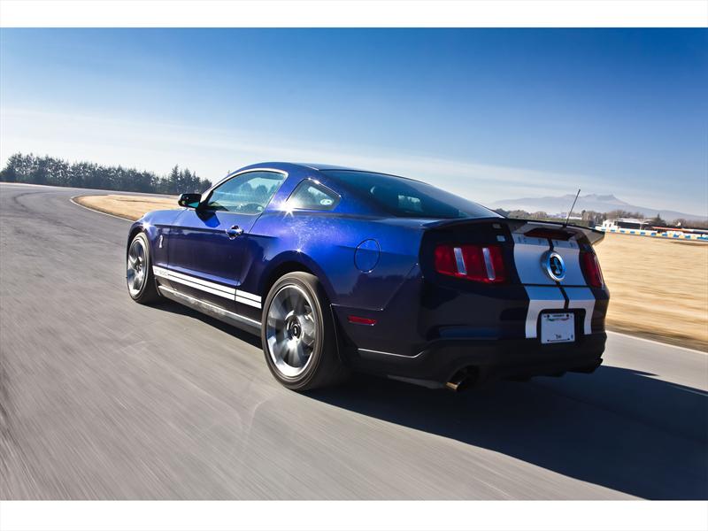 Ford Mustang Shelby GT500 2011