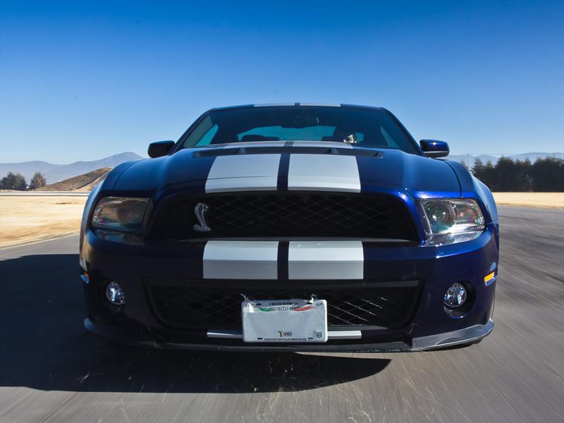 Ford Mustang Shelby GT500 2011