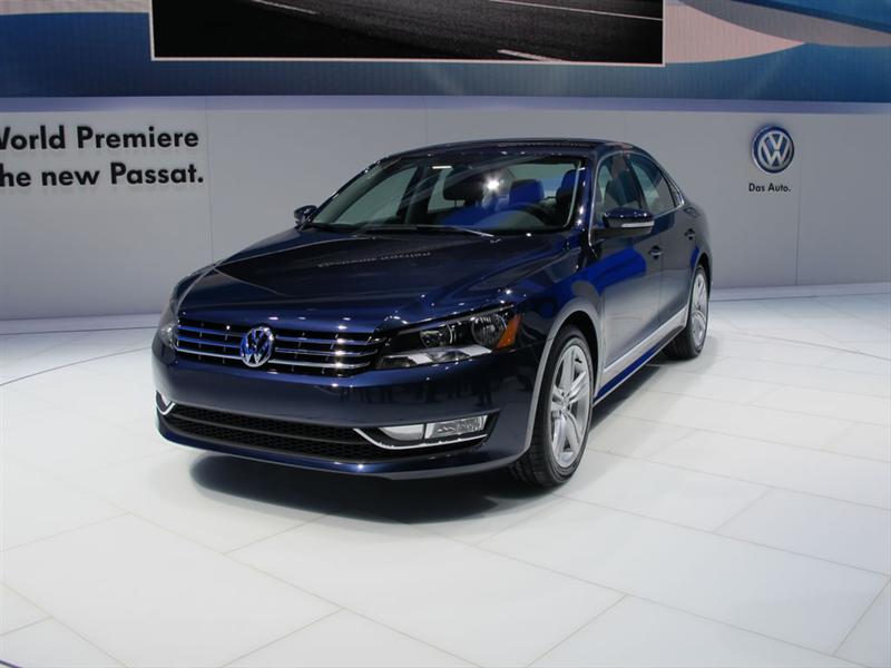 Volkswagen Passat EU 2012 en Detroit 2011
