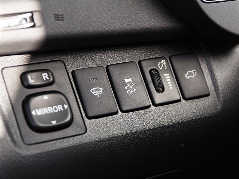Toyota Highlander Limited 4WD 2011