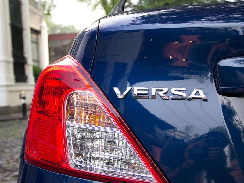 Nissan Versa 2012 prueba