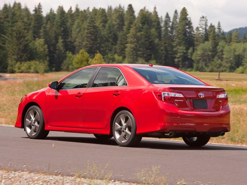 Toyota Camry 2012