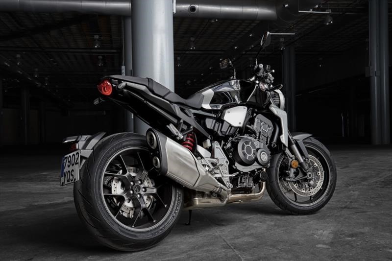 Honda Neo Sports Cafe CB300R y CB1000R