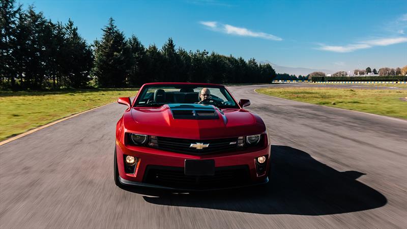Chevrolet Camaro ZL1 convertible 2014