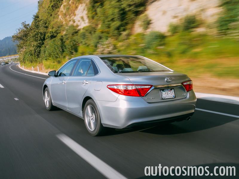Toyota Camry 2015