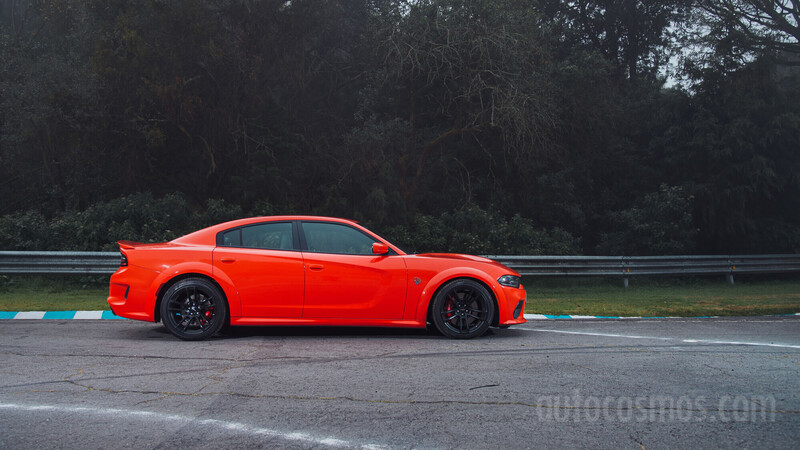 Dodge Charger SRT Hellcat Widebody a prueba