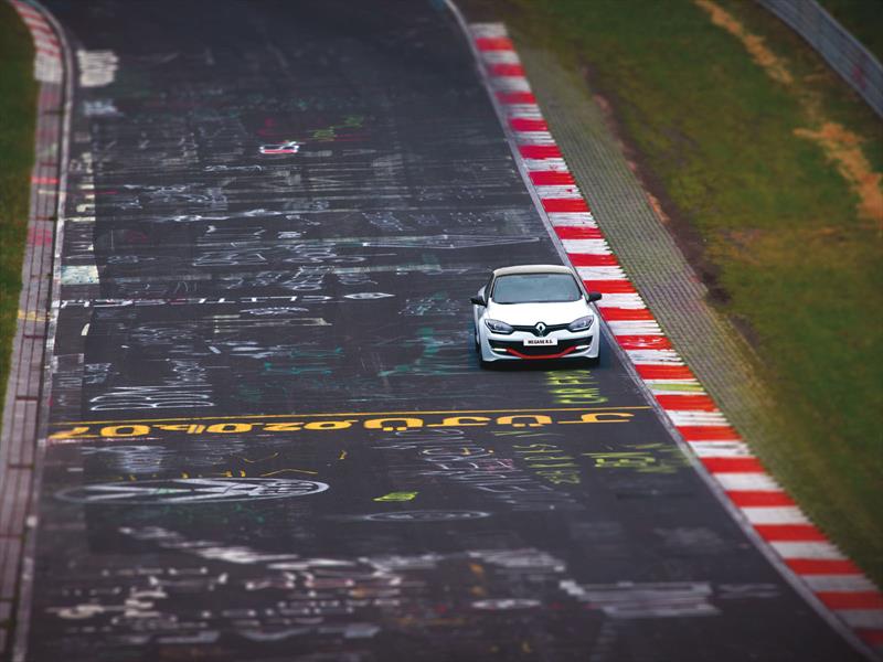 Renault Megane RS 275 Trophy-R