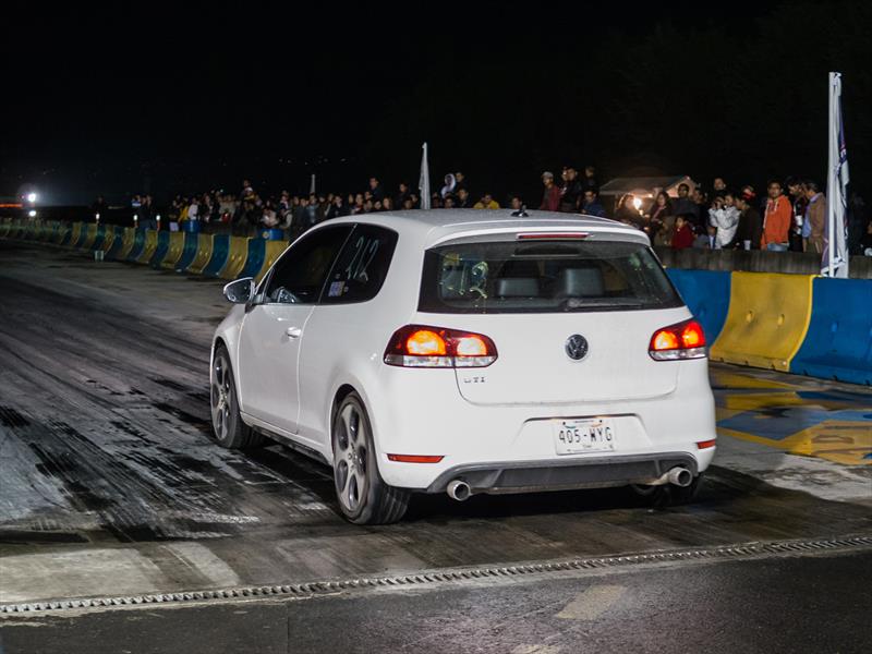 Arrancones nocturnos en Centro Dinámico Pegaso
