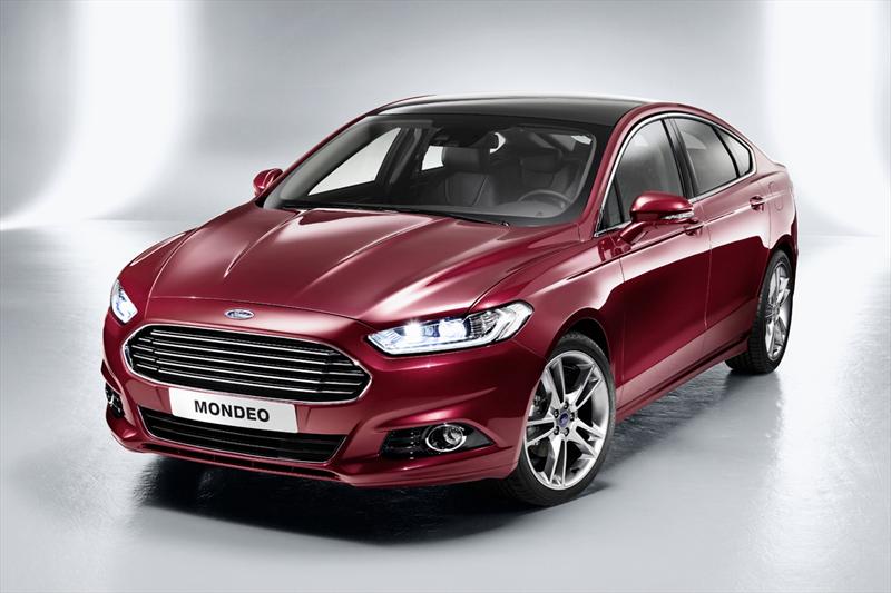 Ford Mondeo 2013 se presenta entres versiones