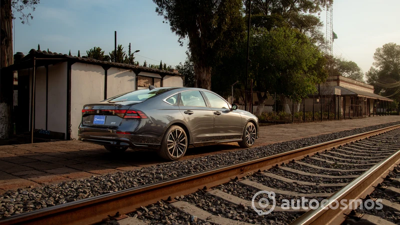 Honda Accord Hybrid 2023 primer contacto en México