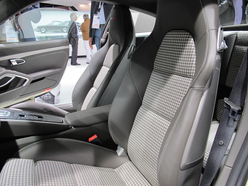 Porsche 911 50Th Anniversary Edition