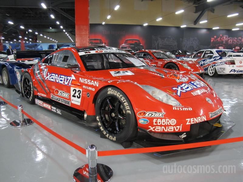 Nissan 80 aniversario - Autos de competencia