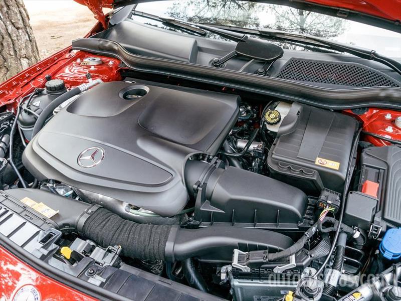 Mercedes-Benz GLA 2015