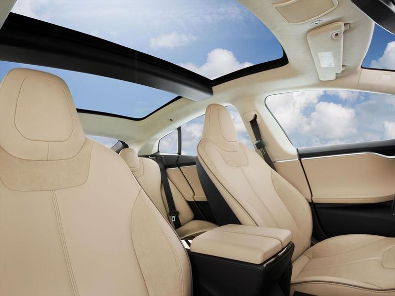 Tesla Model S y Supercharger