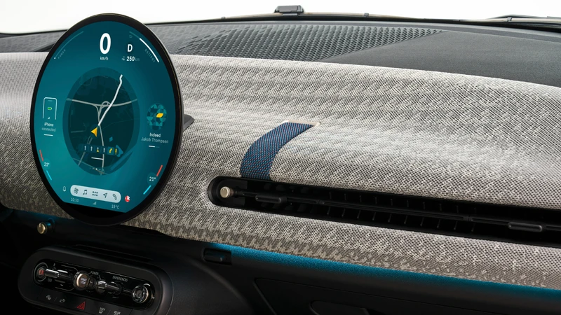 (-) EMBARGO MINI Cooper EV 2024