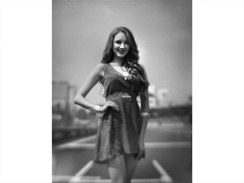 La F1 actual, con una cámara de 104 años