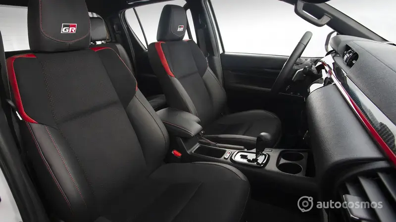 Nueva Toyota Hilux GR Sport IV