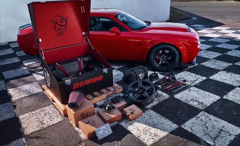 Dodge Challenger SRT Demon 2018
