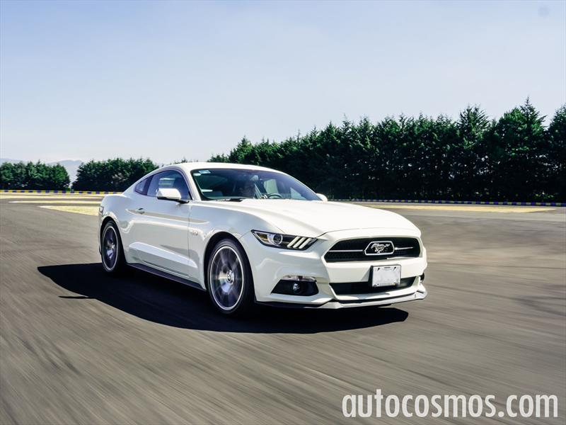 Ford Mustang 2015 50 aniversario