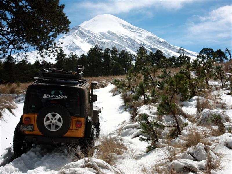 ¿Cómo conducir tu 4x4 sobre nieve?