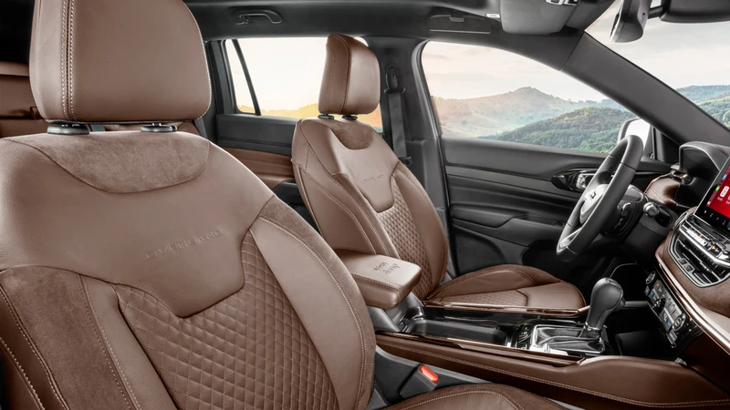 Jeep Commander Overland 272 CV