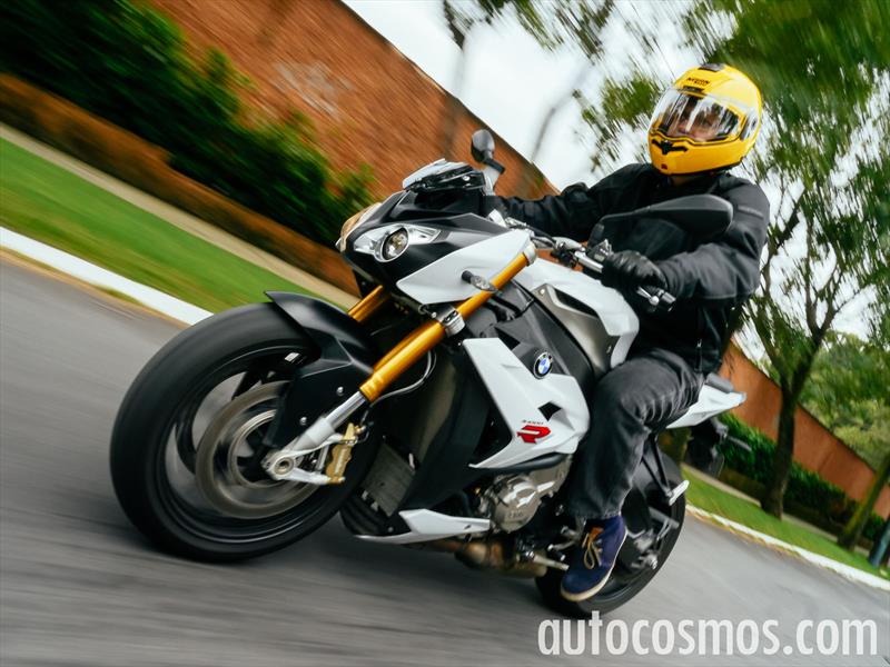 BMW S1000 R 2015