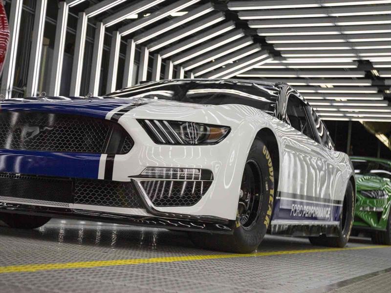 Ford Mustang NASCAR Cup