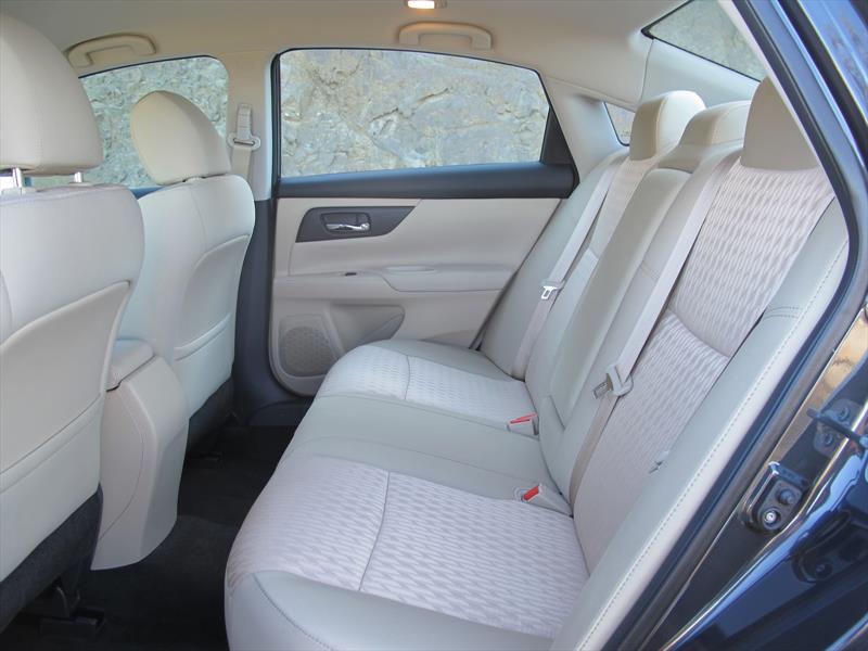 Nissan Altima 2017