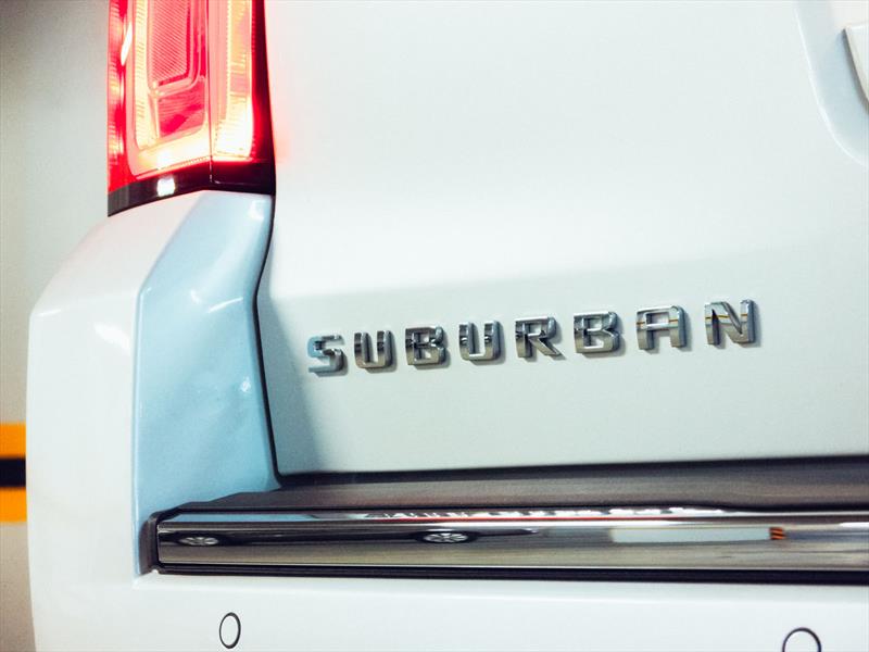 Chevrolet Suburban 2015