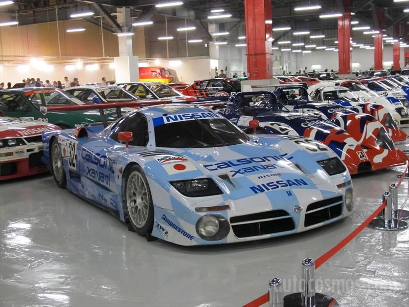 Nissan 80 aniversario - Autos de competencia