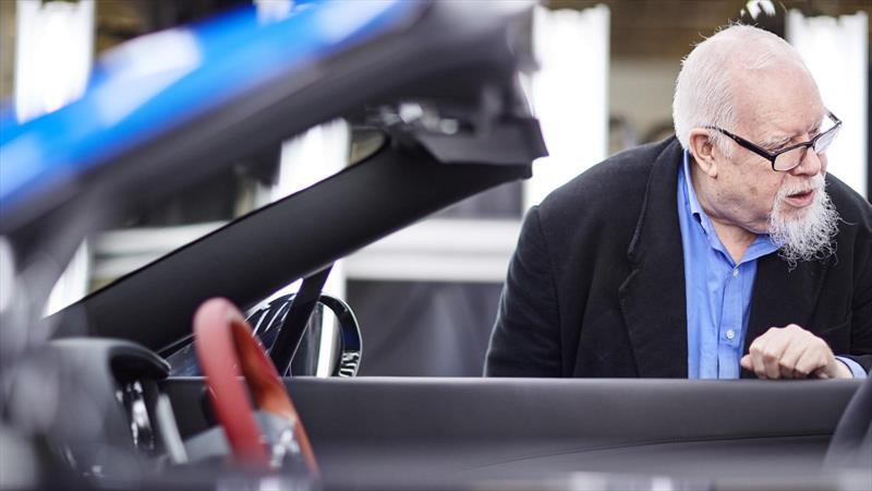 Bentley Continental GT V8 S por Sir Peter Blake