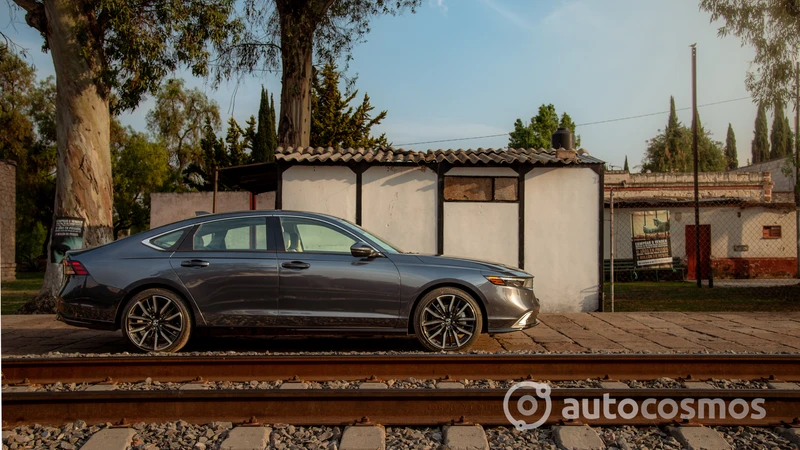 Honda Accord Hybrid 2023 primer contacto en México