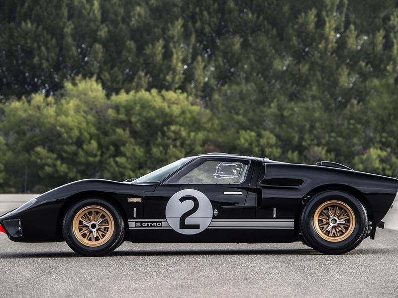 Ford GT40 MKII 50th Anniversary