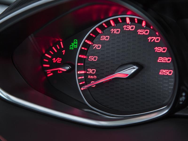 El nuevo Peugeot 308 GT calienta el asfalto