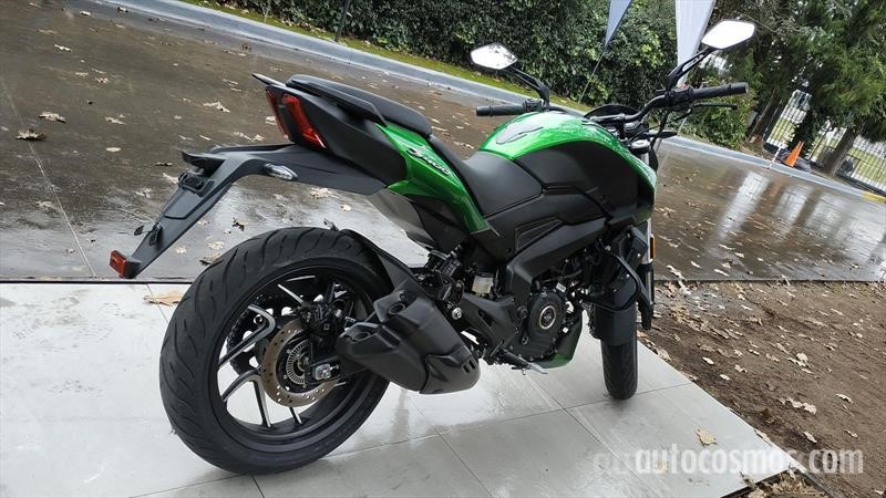 Nueva Bajaj Dominar D400