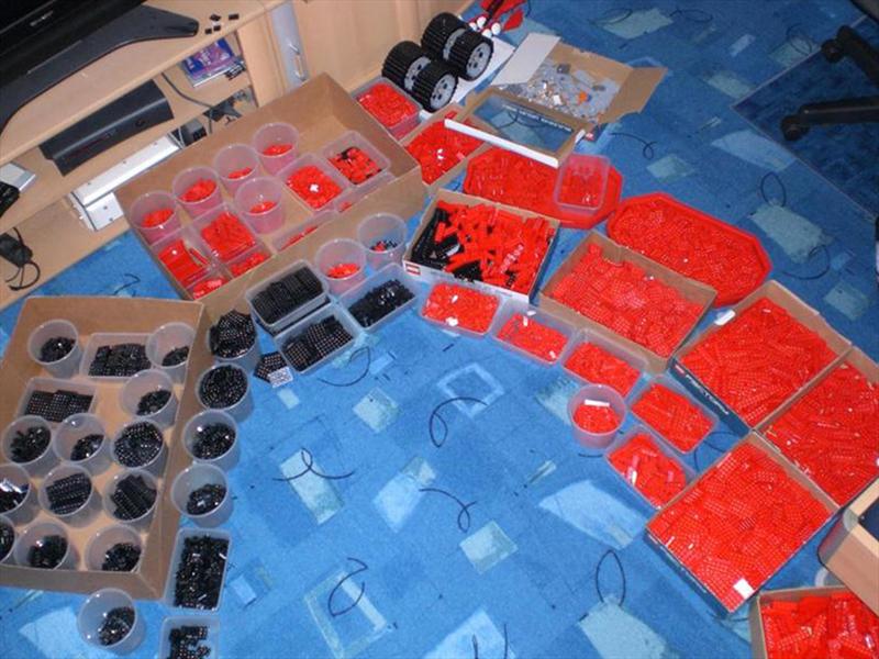 Lamborghini Countach construido con piezas de LEGO