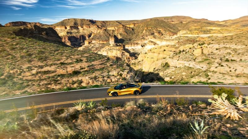 McLaren 720S Spider - test drive