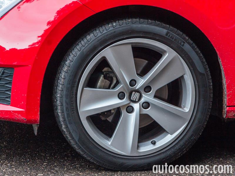 SEAT Leon vs Mazda3 vs Ford Focus