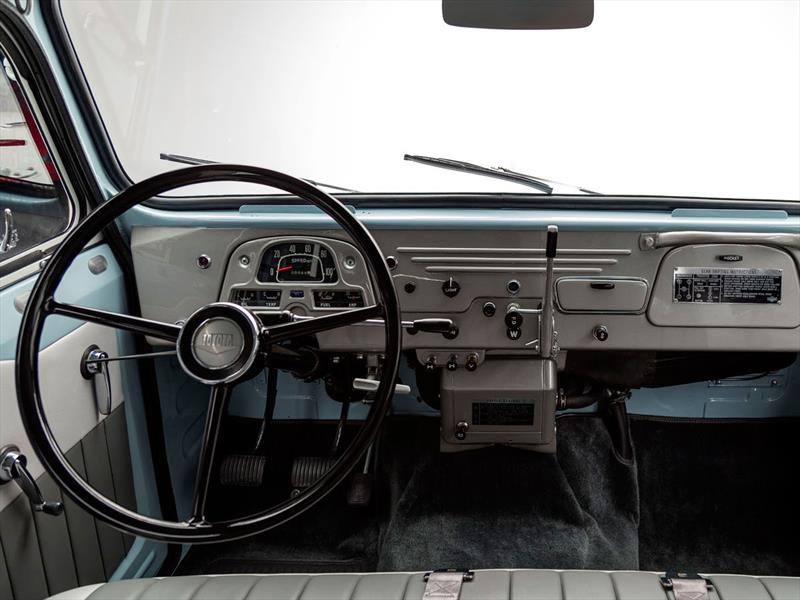 Toyota Land Cruiser  1967