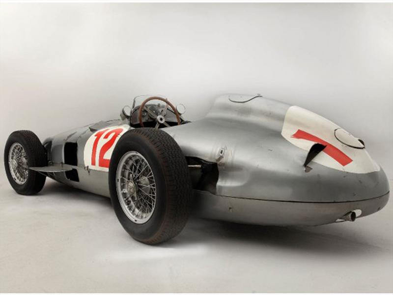 Subastan Mercedes F1 en 29.6 Millones de Dólares