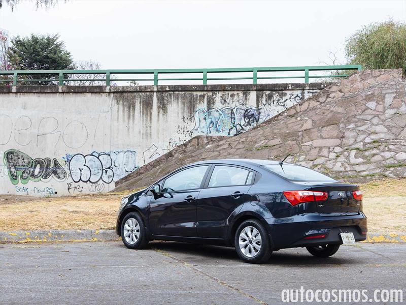 Kia Rio sedán 2016
