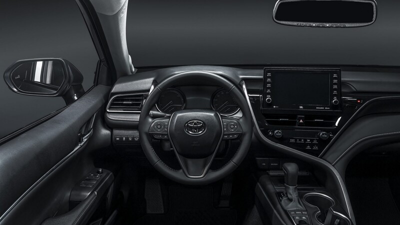 Toyota Camry 2021
