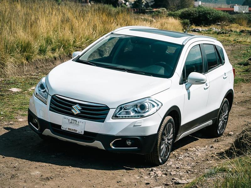 Suzuki S-Cross 2014
