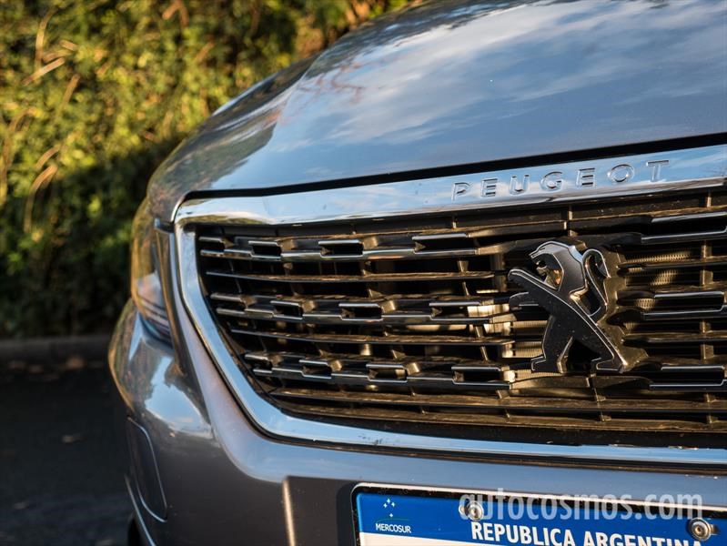 Peugeot 301 AT a prueba
