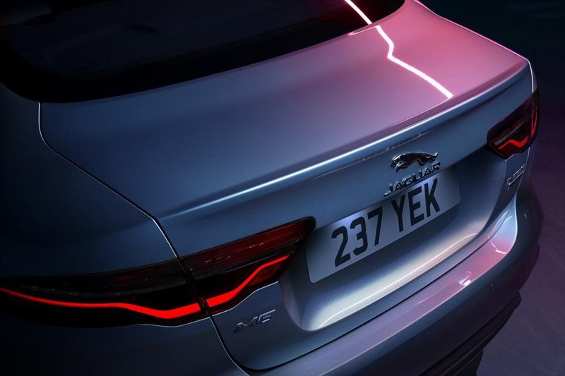 Jaguar XE 2020